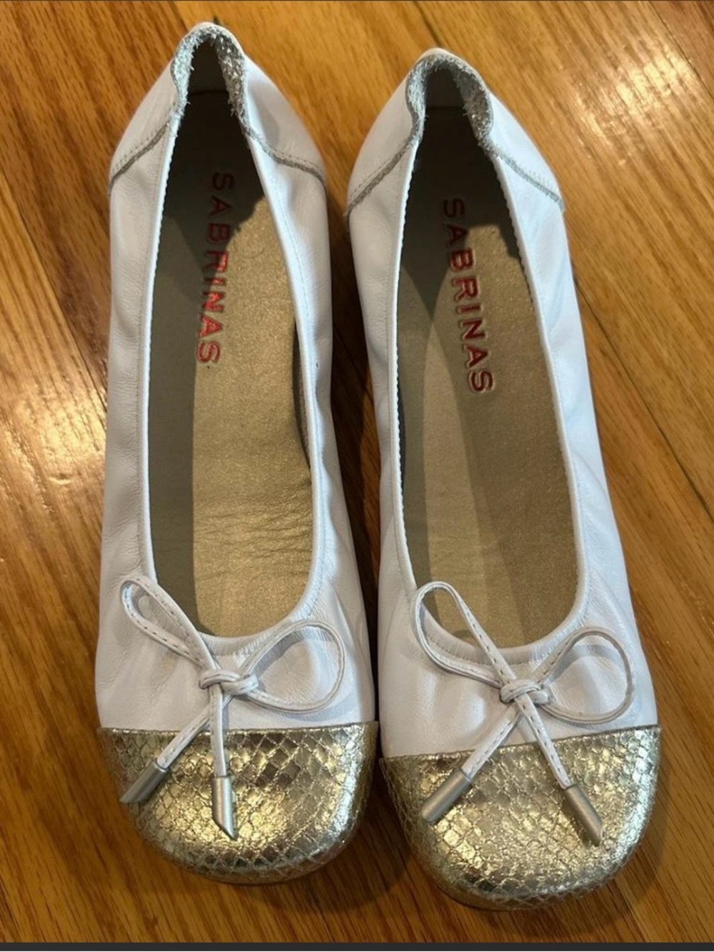 Sabrinas White & Gold Leather Ballet Flats Made in Spain Size 7